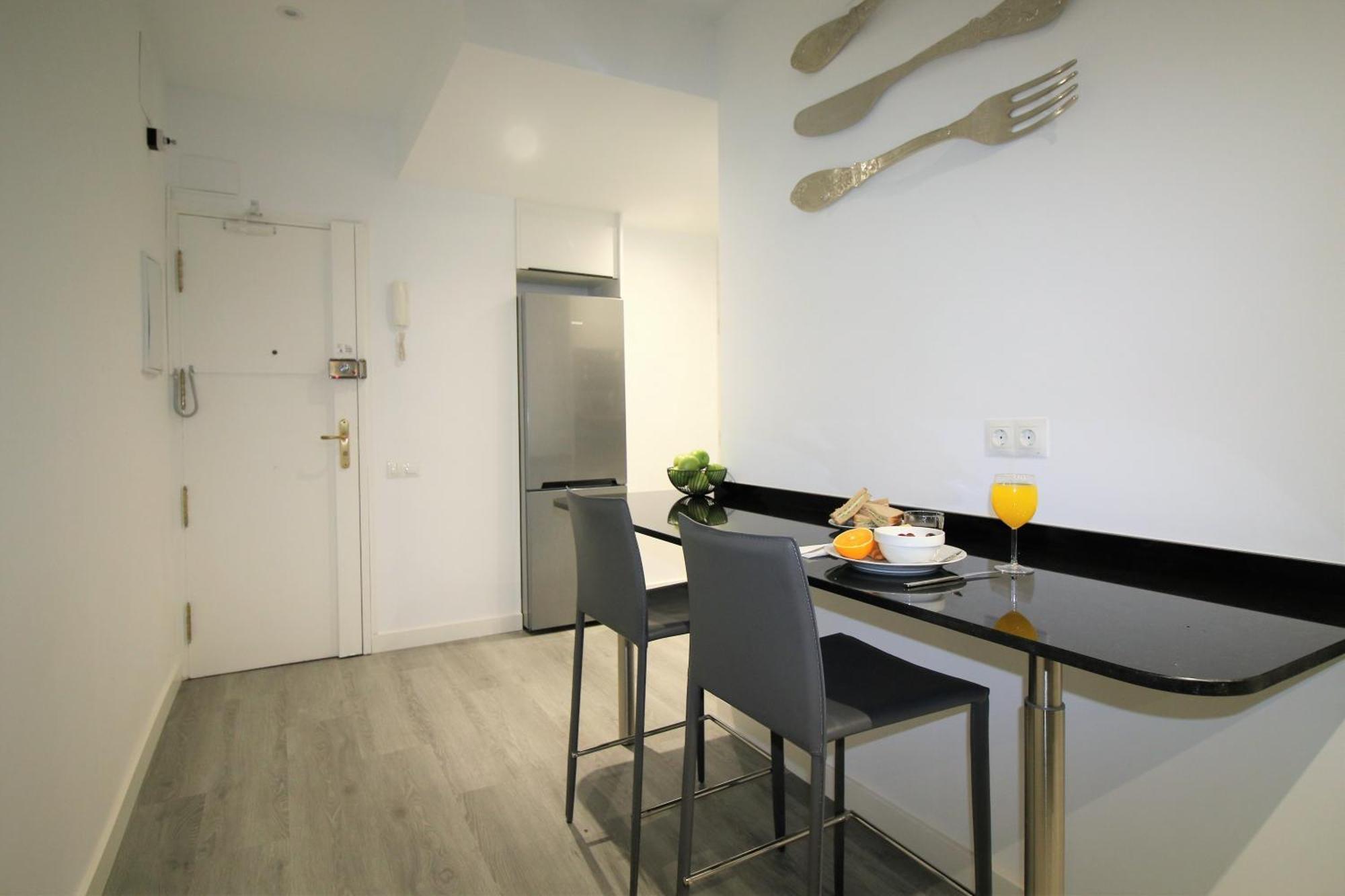 Modern And Equipped With A Wonderful Terrace Apartamento Barcelona