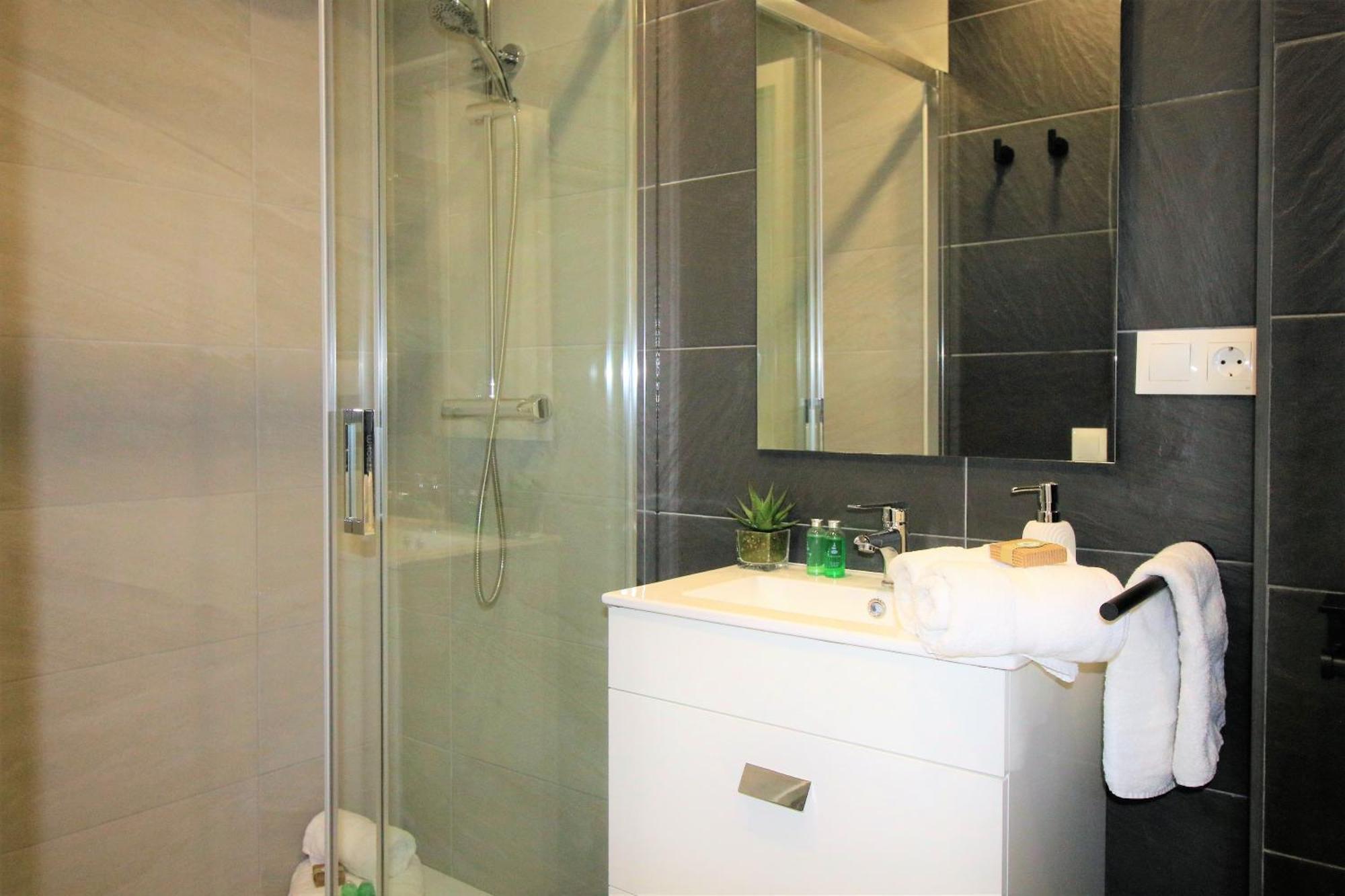 Modern And Equipped With A Wonderful Terrace Appartement *