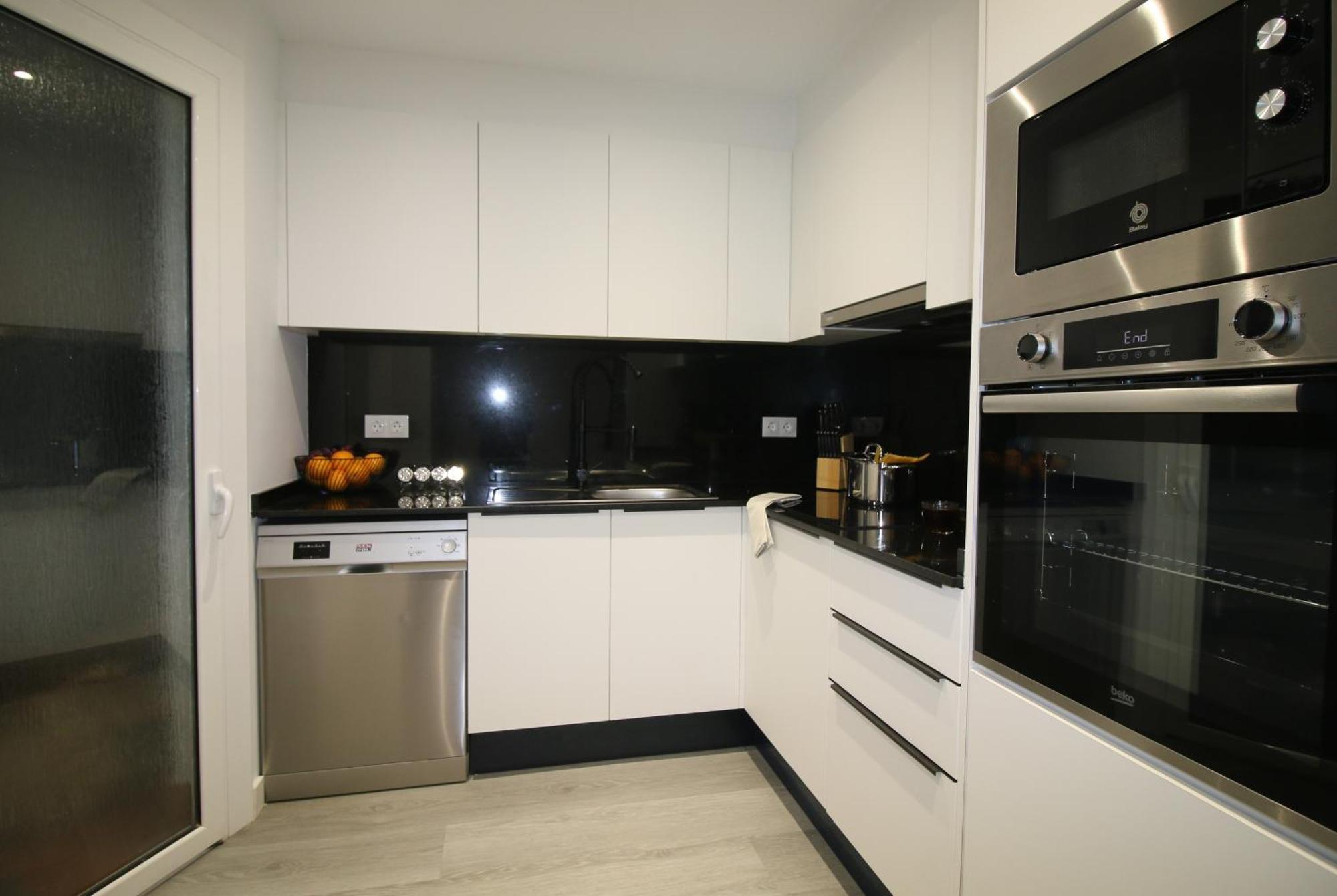 Modern And Equipped With A Wonderful Terrace Appartement *